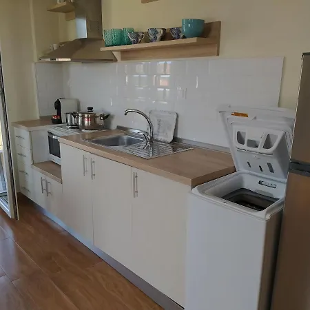 Stayatlenas Apartment