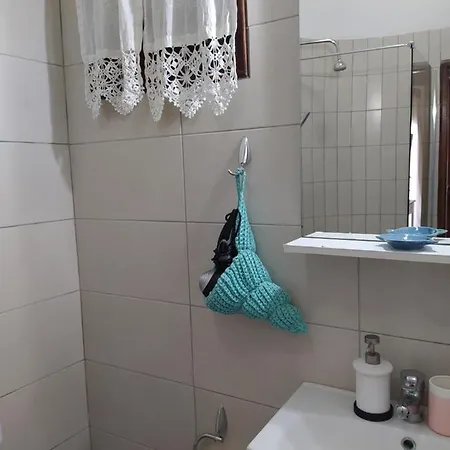 Stayatlenas Apartment *